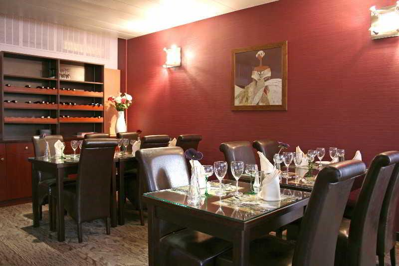 The Originals City, Hotel Le Forum, Strasbourg Nord Schiltigheim Bagian luar foto