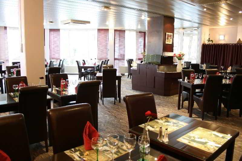 The Originals City, Hotel Le Forum, Strasbourg Nord Schiltigheim Bagian luar foto