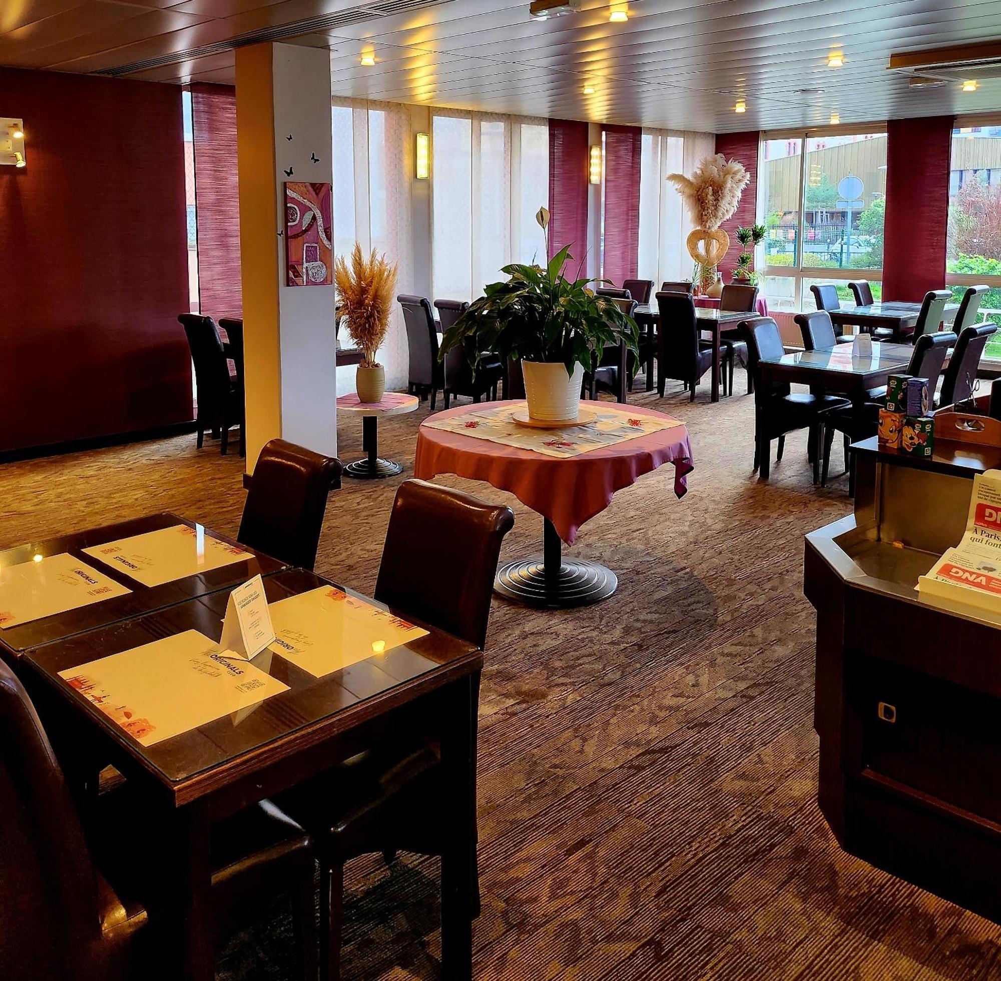 The Originals City, Hotel Le Forum, Strasbourg Nord Schiltigheim Bagian luar foto