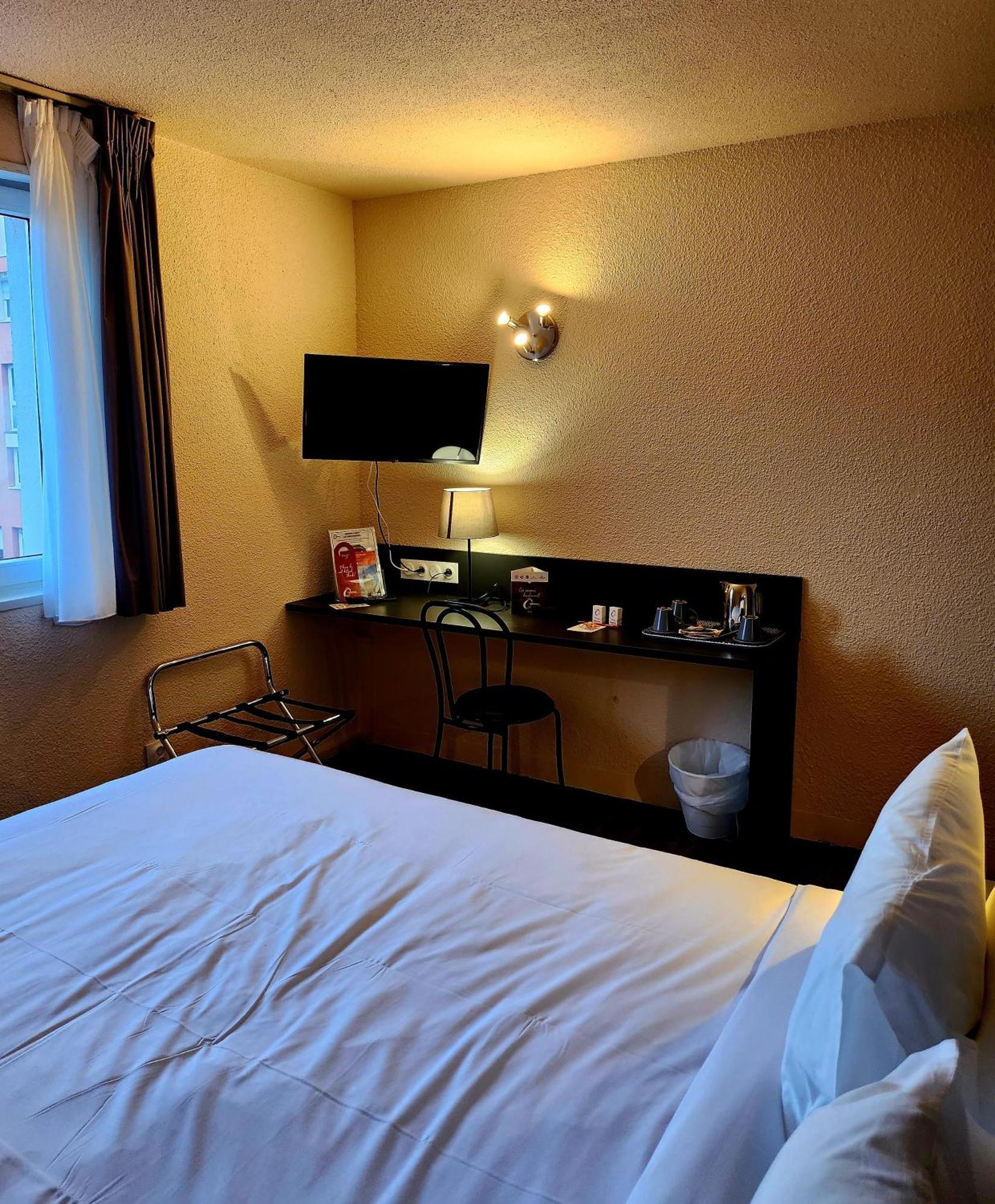 The Originals City, Hotel Le Forum, Strasbourg Nord Schiltigheim Bagian luar foto