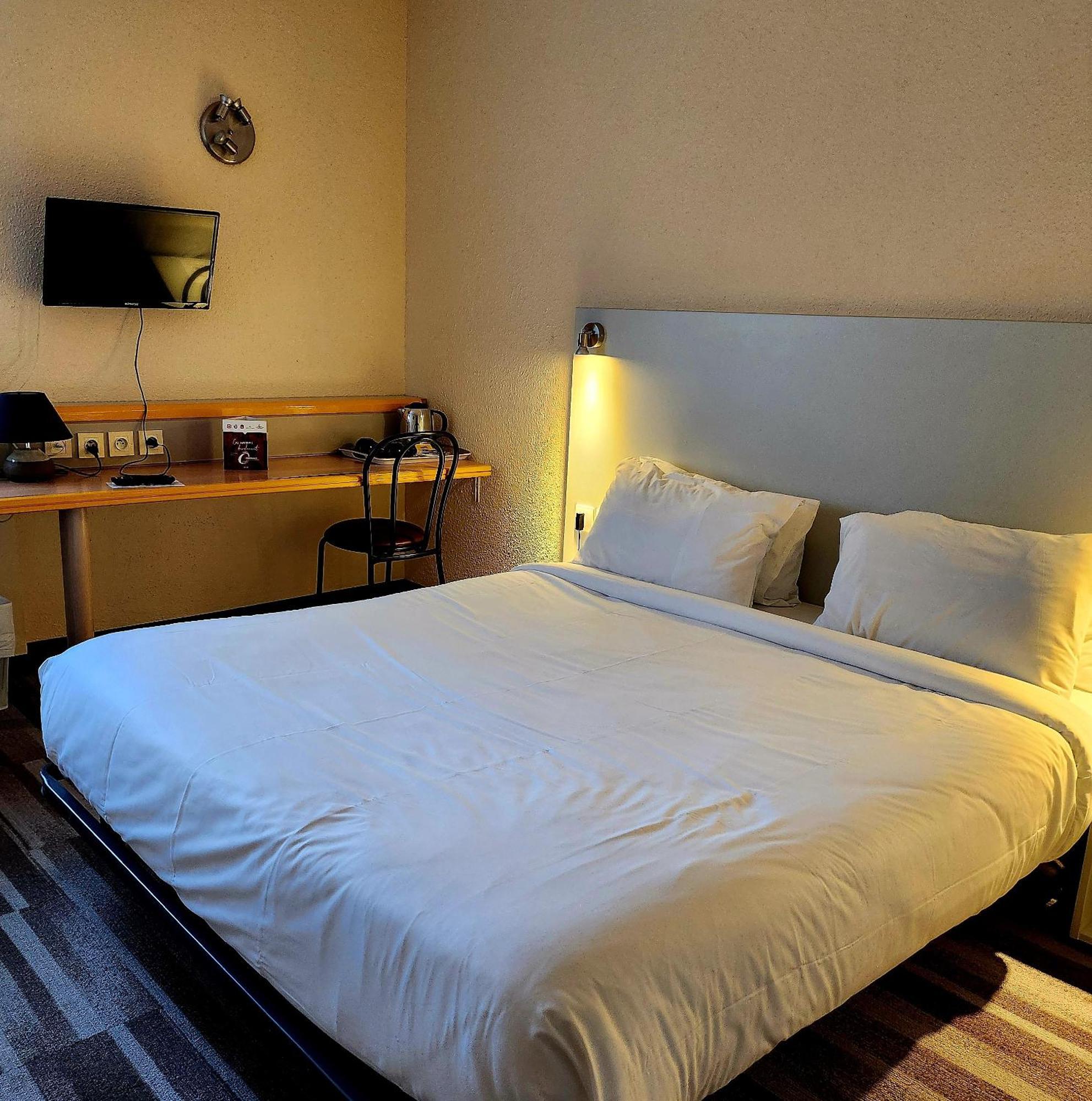 The Originals City, Hotel Le Forum, Strasbourg Nord Schiltigheim Bagian luar foto