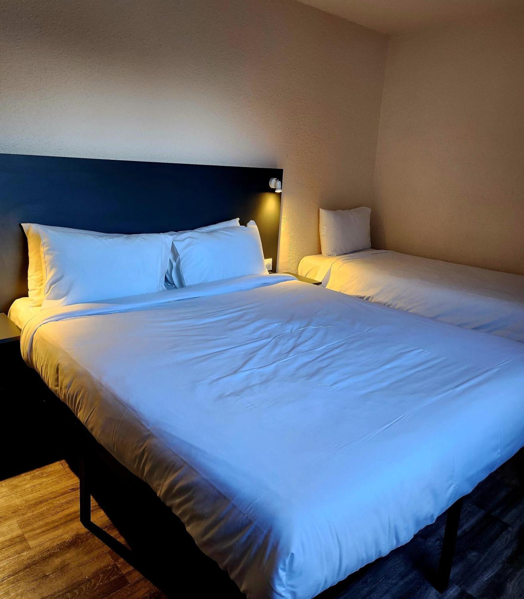 The Originals City, Hotel Le Forum, Strasbourg Nord Schiltigheim Bagian luar foto