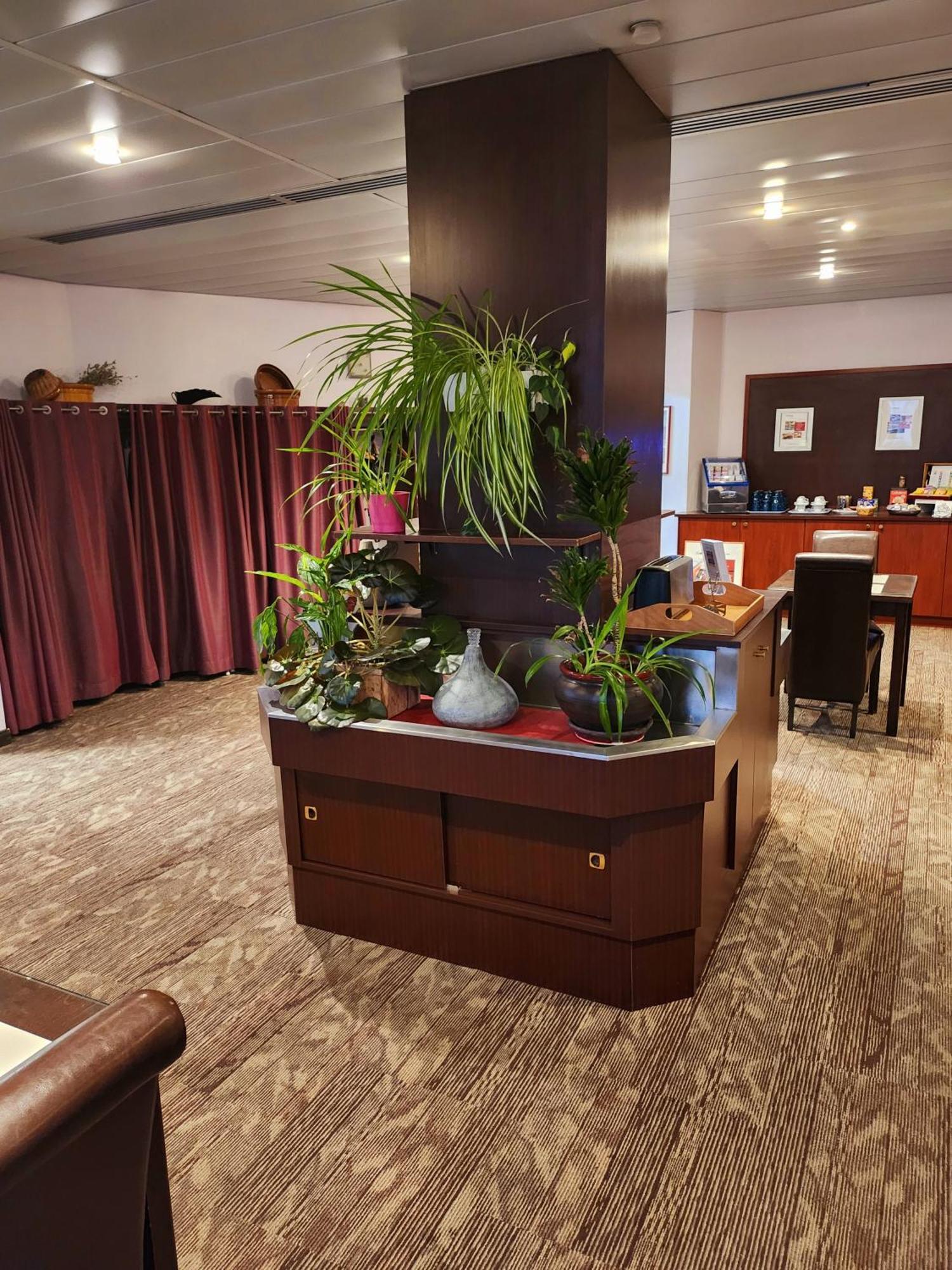 The Originals City, Hotel Le Forum, Strasbourg Nord Schiltigheim Bagian luar foto